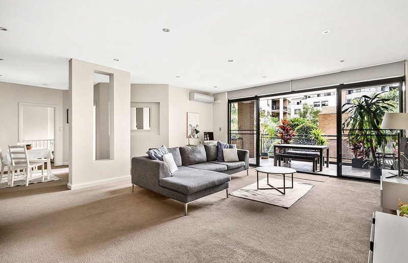 Photo - 73/2-4 Purser Avenue, Castle Hill NSW 2154 - Image 1