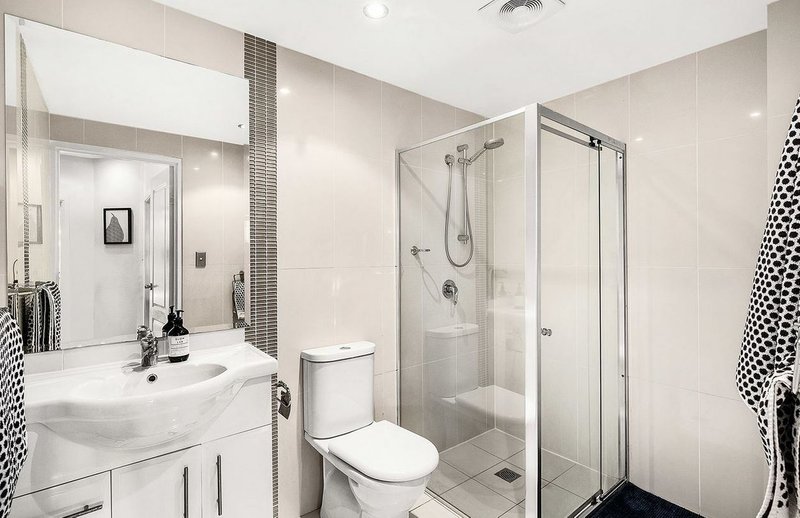 Photo - 73/2-4 Purser Avenue, Castle Hill NSW 2154 - Image 4