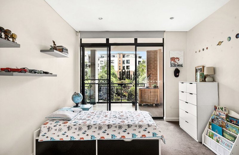 Photo - 73/2-4 Purser Avenue, Castle Hill NSW 2154 - Image 7