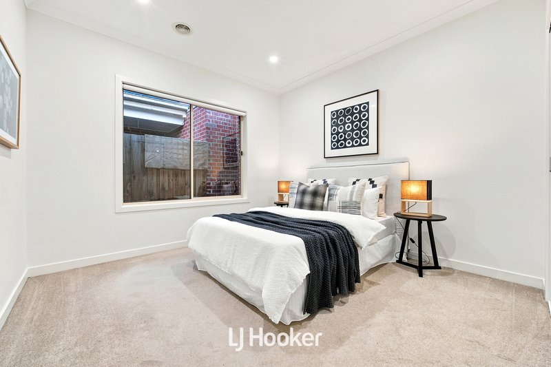 Photo - 7/32 Central Road, Hampton Park VIC 3976 - Image 12