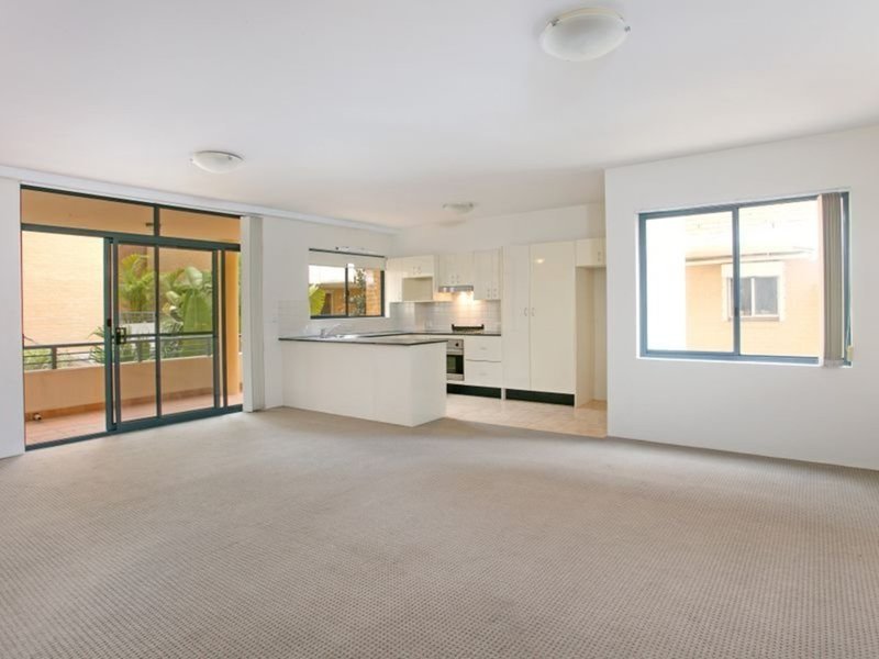 Photo - 7/32 Fisher Road, Dee Why NSW 2099 - Image 2