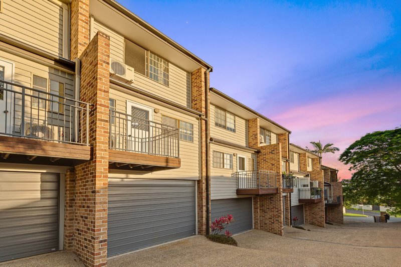 Photo - 7/32 Kalinda Avenue, Mooloolaba QLD 4557 - Image 2
