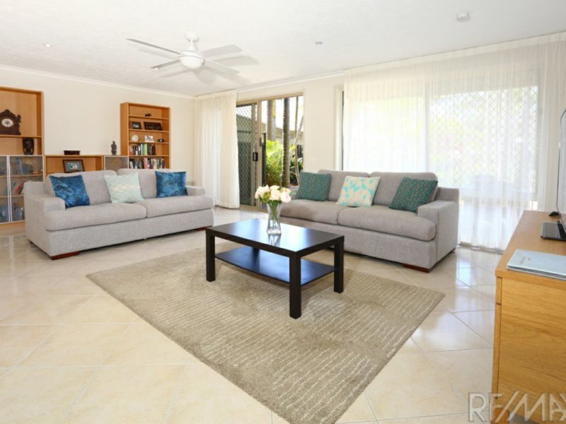 Photo - 73/2320 Gold Coast Highway, Mermaid Beach QLD 4218 - Image 4