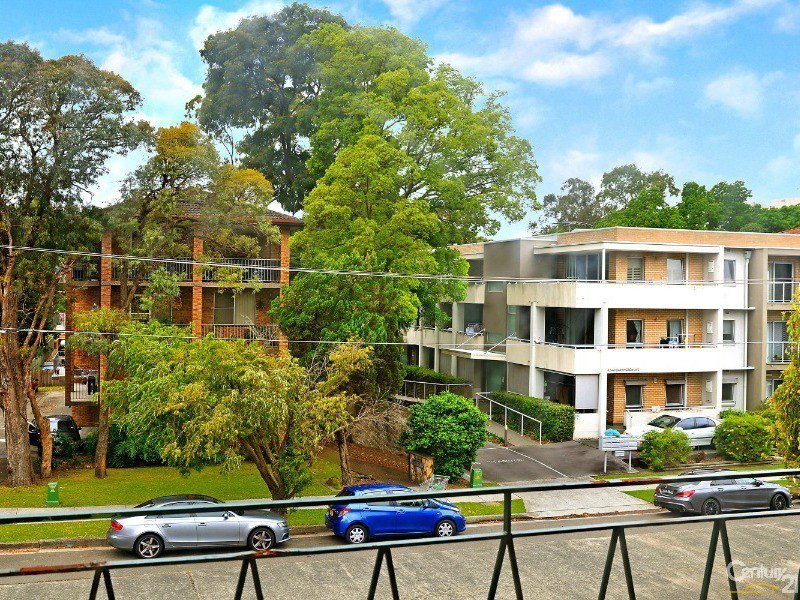 Photo - 7/33 Carrington Avenue, Hurstville NSW 2220 - Image 3