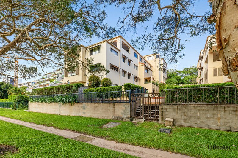 Photo - 7/33 Dixon Street, Coolangatta QLD 4225 - Image 16
