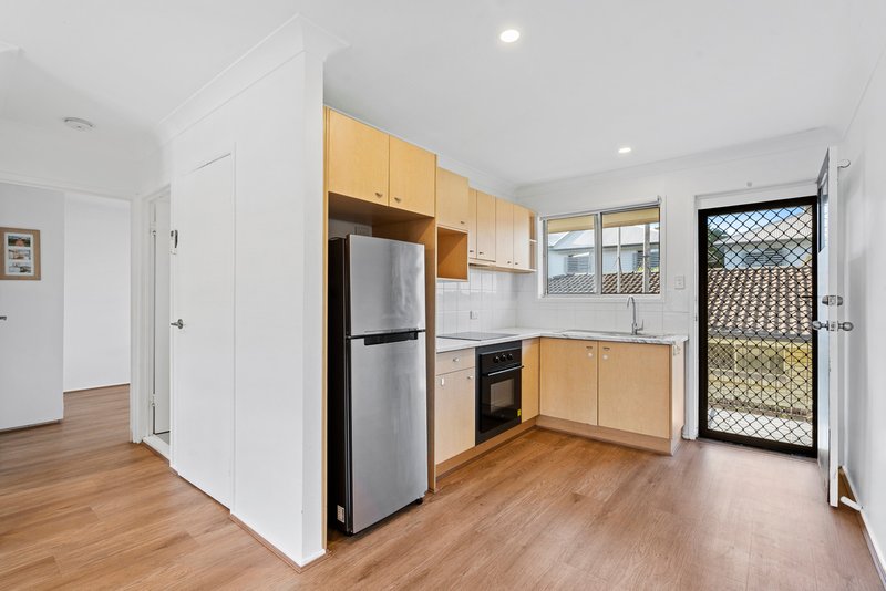 Photo - 7/33 Shottery Street, Yeronga QLD 4104 - Image 2