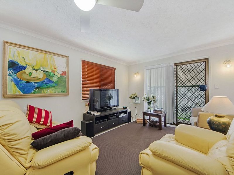 Photo - 73/3 Township Drive, Burleigh Heads QLD 4220 - Image 4