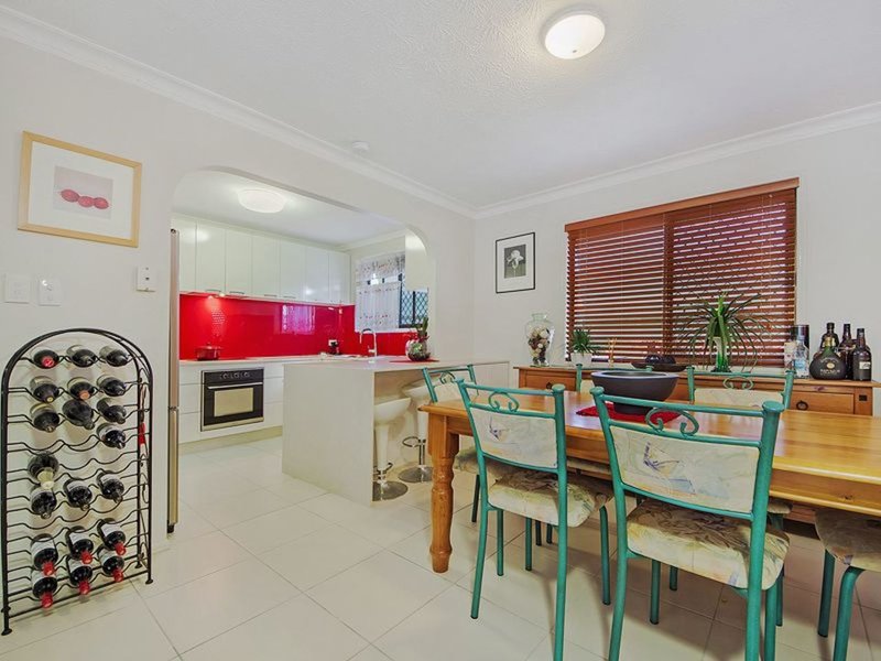 Photo - 73/3 Township Drive, Burleigh Heads QLD 4220 - Image 5