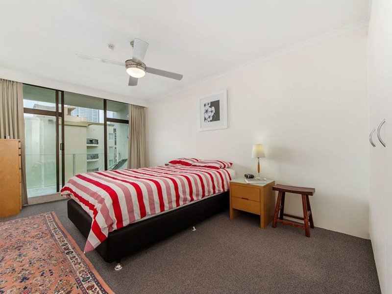 Photo - 73/33 Thornton Street, Surfers Paradise QLD 4217 - Image 10