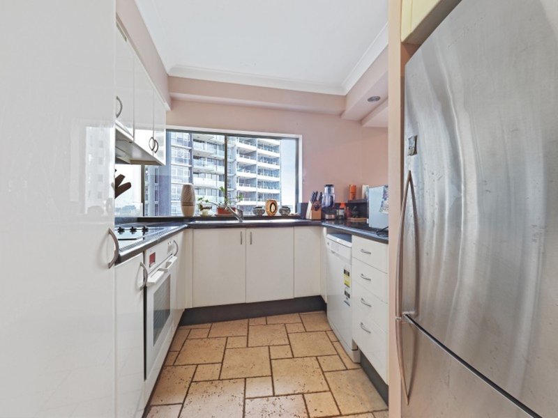 Photo - 73/35 Howard Street, Brisbane City QLD 4000 - Image 2