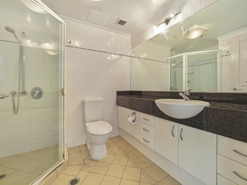 Photo - 73/35 Howard Street, Brisbane City QLD 4000 - Image 4