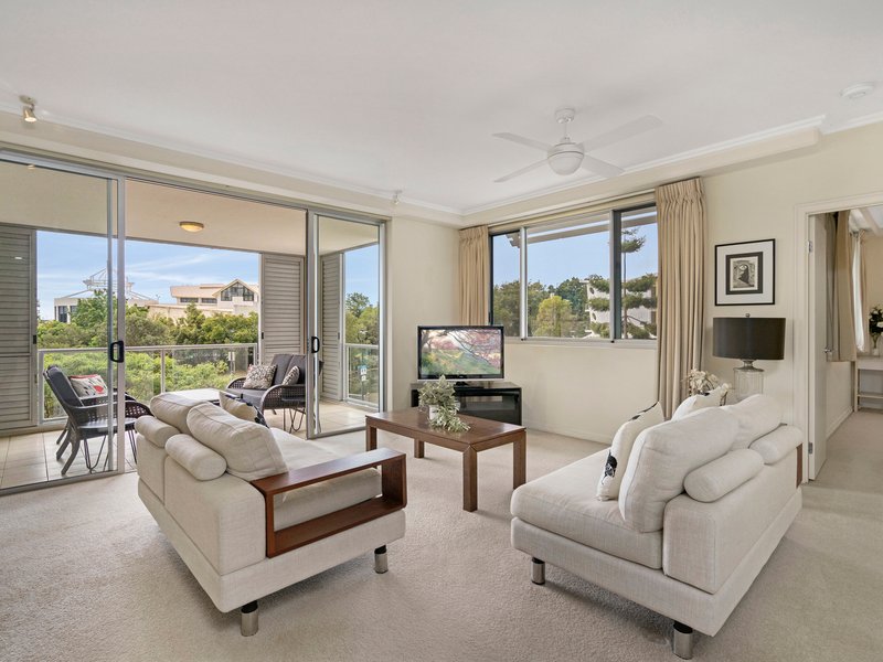 Photo - 7/34 Riverwalk Avenue, Robina QLD 4226 - Image 11