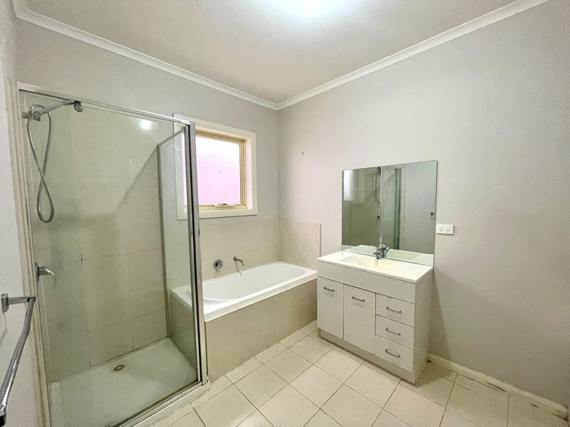 Photo - 7/35-47 Tullidge Street, Melton VIC 3337 - Image 6