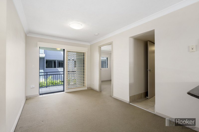 Photo - 7/35 Loder Street, Biggera Waters QLD 4216 - Image 4