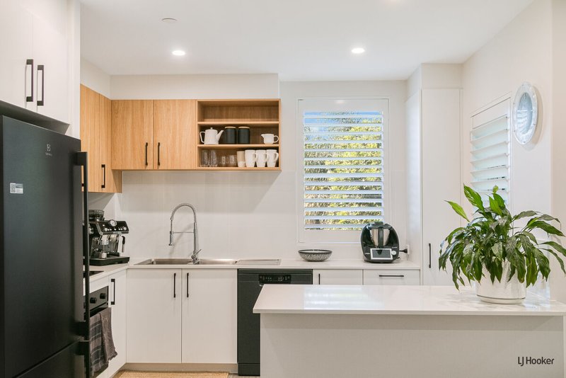 Photo - 7/36 Dry Dock Road, Tweed Heads South NSW 2486 - Image 2