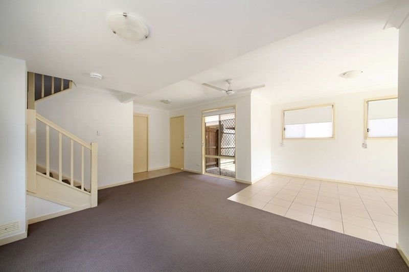 Photo - 7/36 Silvyn Street, Redcliffe QLD 4020 - Image 5