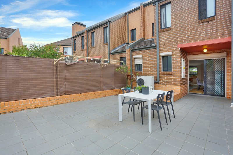 Photo - 7/367-371 Wentworth Avenue, Toongabbie NSW 2146 - Image 8