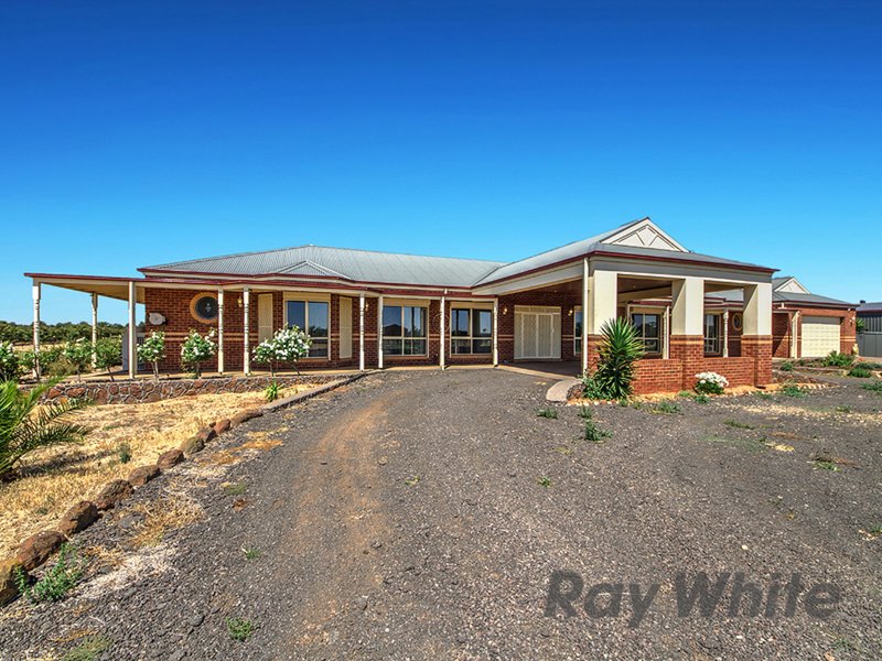 737-741 Ferris Road, Melton South VIC 3338