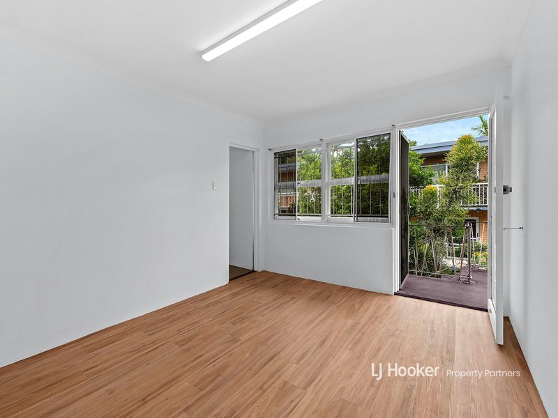 Photo - 7/37 Dansie Street, Greenslopes QLD 4120 - Image 6