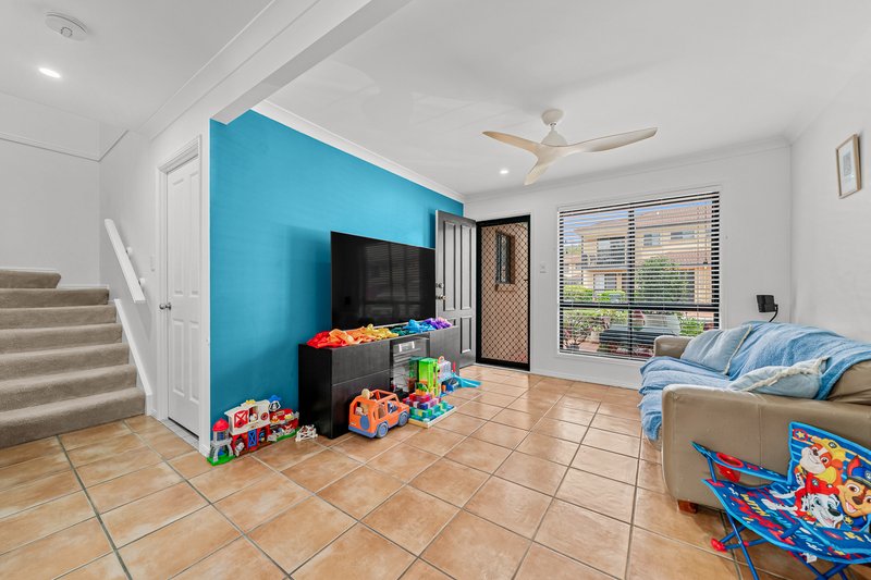 Photo - 73/8 Diamond Place, Runcorn QLD 4113 - Image 7