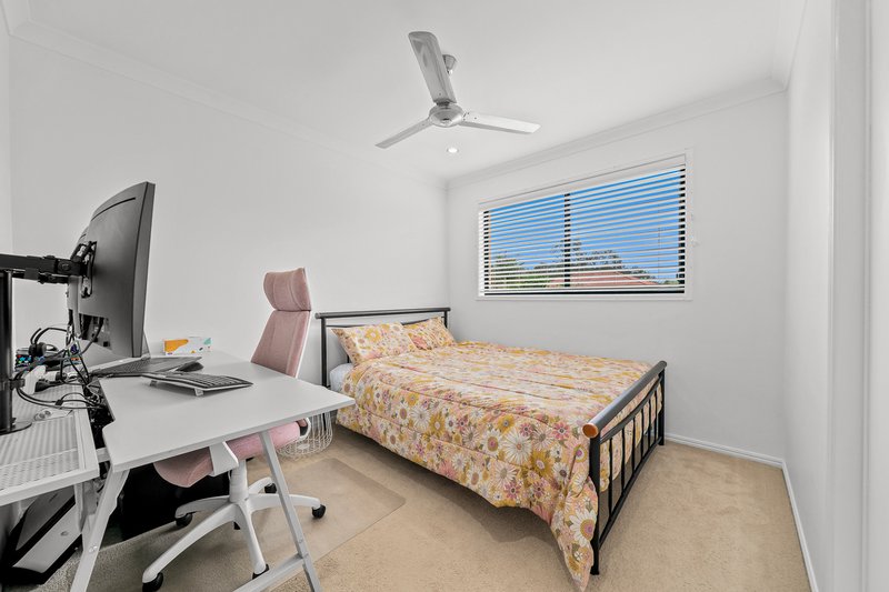 Photo - 73/8 Diamond Place, Runcorn QLD 4113 - Image 13