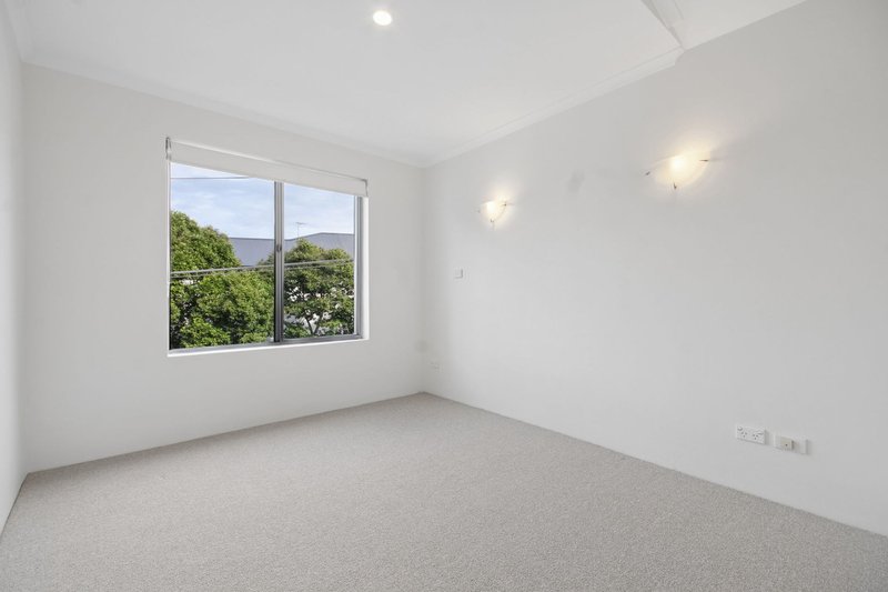 Photo - 7/38 Kirkwood Street, Seaforth NSW 2092 - Image 6