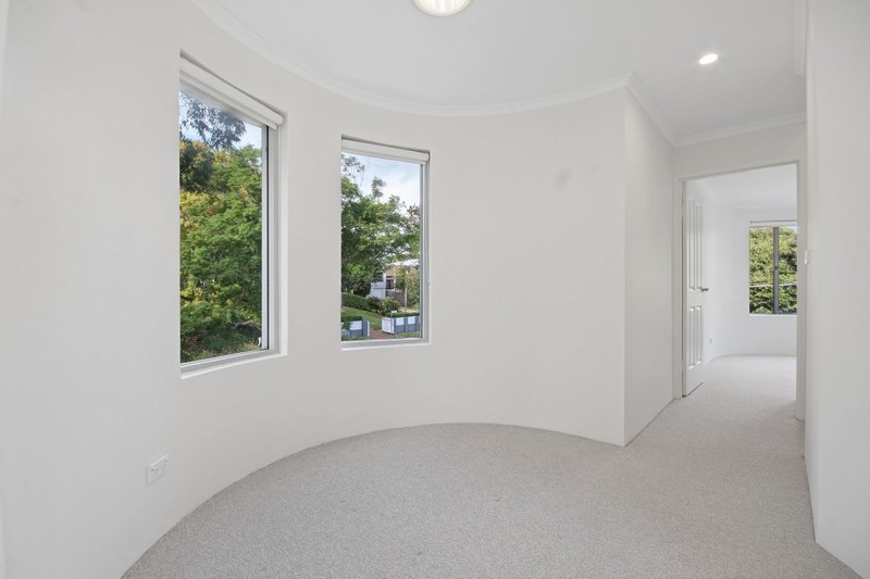 Photo - 7/38 Kirkwood Street, Seaforth NSW 2092 - Image 7