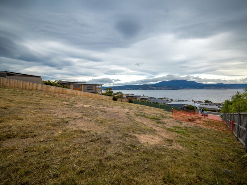 Photo - 738 Oceana Drive, Tranmere TAS 7018 - Image 5