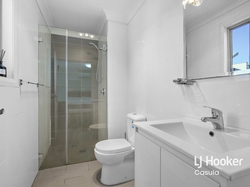 Photo - 7/39-41 Heckenberg Avenue, Sadleir NSW 2168 - Image 6