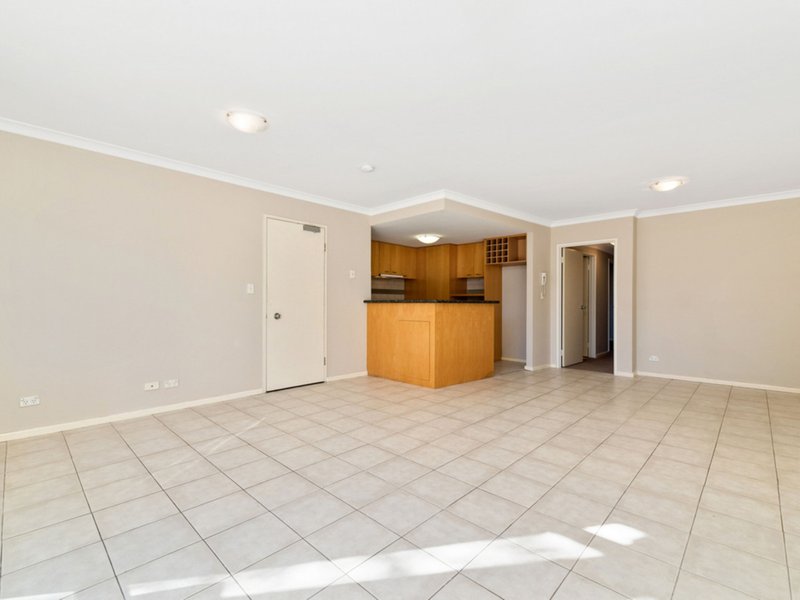 Photo - 7/39 Brown Street, East Perth WA 6004 - Image 11