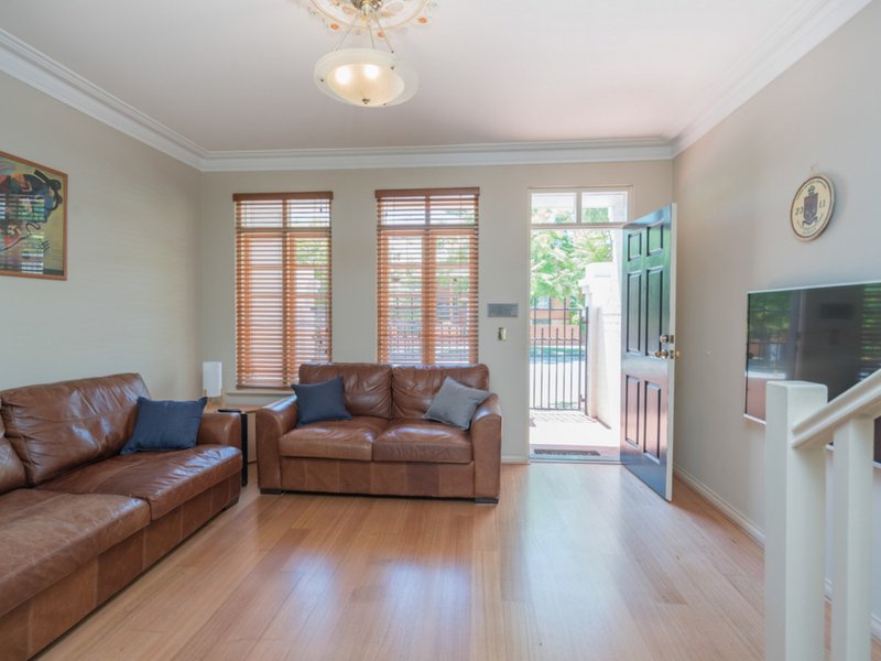 Photo - 73B Goderich Street, East Perth WA 6004 - Image 3