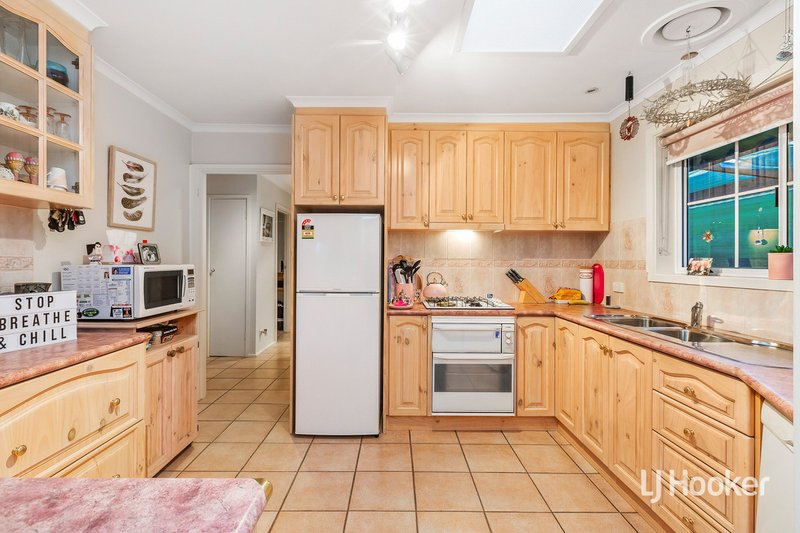 Photo - 74 Ailsa Street South, Altona Meadows VIC 3028 - Image 4