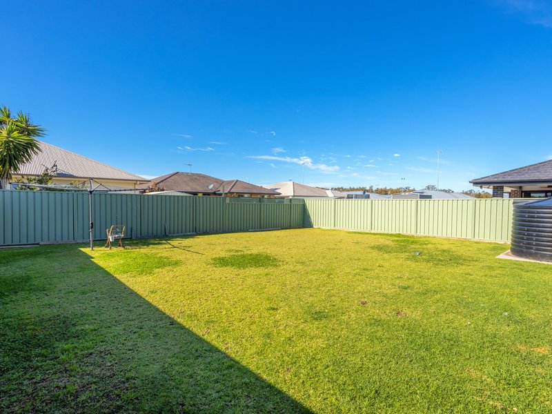 Photo - 74 Albatross Way, Old Bar NSW 2430 - Image 14