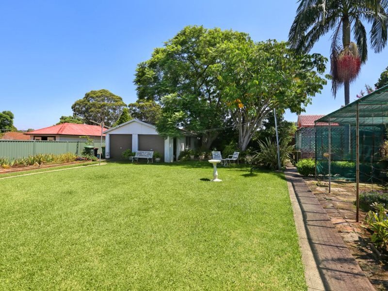 Photo - 74 Auburn Rd , Birrong NSW 2143 - Image 2