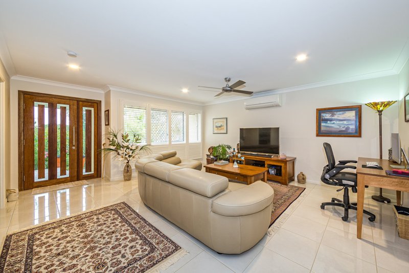 Photo - 74 Avon Avenue, Banksia Beach QLD 4507 - Image 6