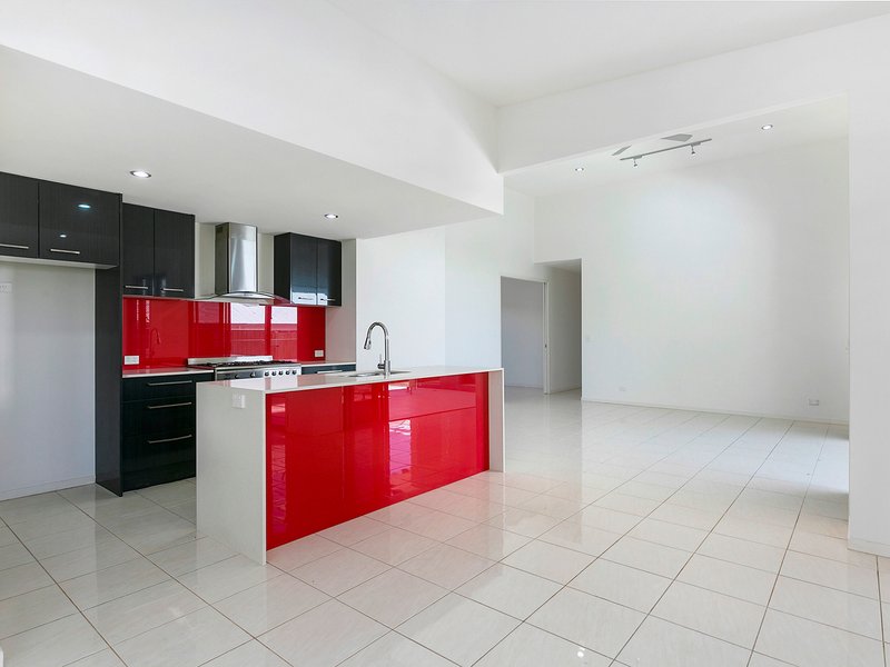 Photo - 74 Balgownie Drive, Peregian Springs QLD 4573 - Image 10