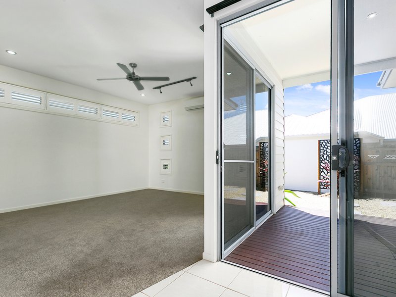 Photo - 74 Balgownie Drive, Peregian Springs QLD 4573 - Image 13