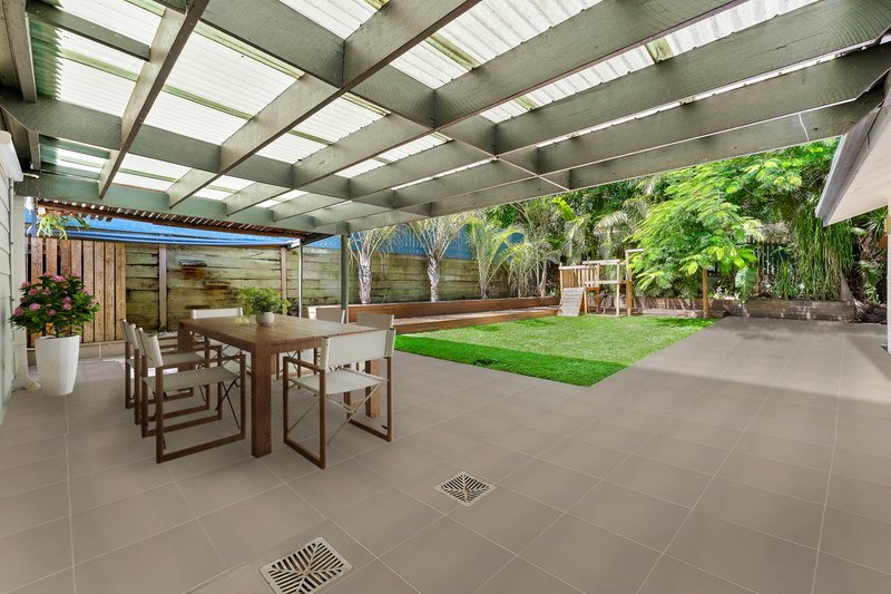 Photo - 74 Barbaralla Drive, Springwood QLD 4127 - Image 17