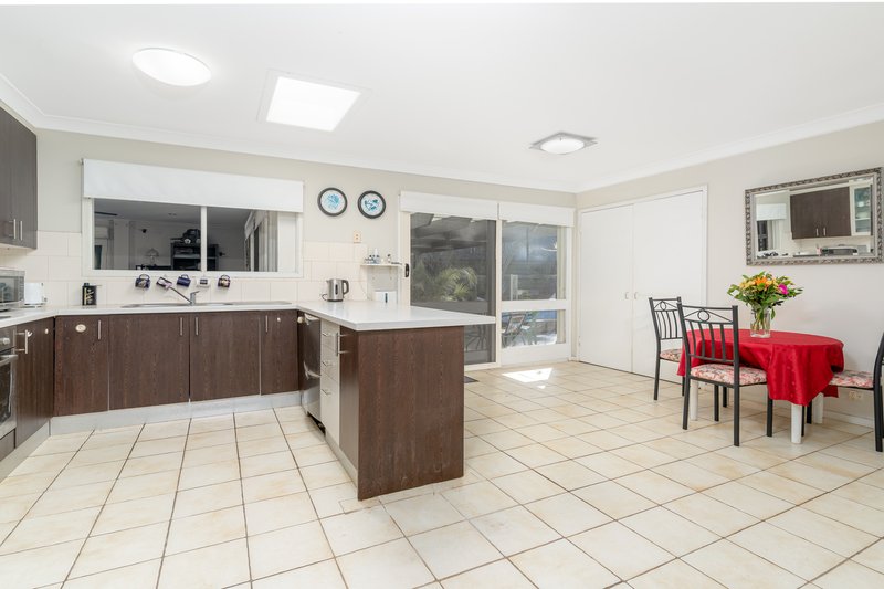 Photo - 74 Barbaralla Drive, Springwood QLD 4127 - Image 3