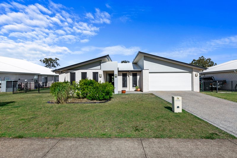 Photo - 74 Barramundi Drive, Burrum Heads QLD 4659 - Image 3