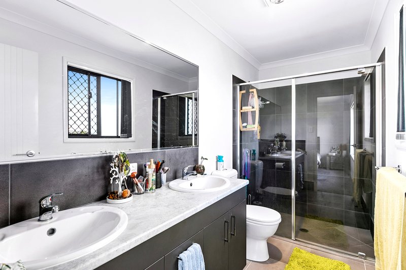 Photo - 74 Barramundi Drive, Burrum Heads QLD 4659 - Image 11