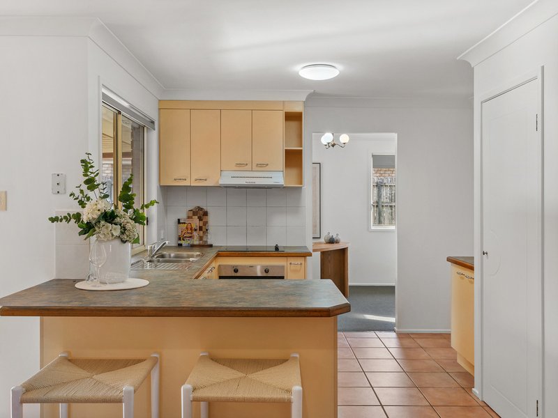 Photo - 74 Barron Road, Birkdale QLD 4159 - Image 11