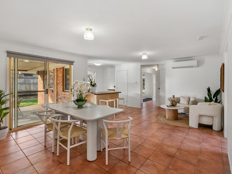 Photo - 74 Barron Road, Birkdale QLD 4159 - Image 13