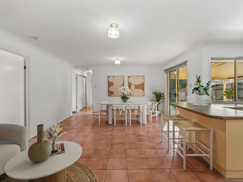 Photo - 74 Barron Road, Birkdale QLD 4159 - Image 15