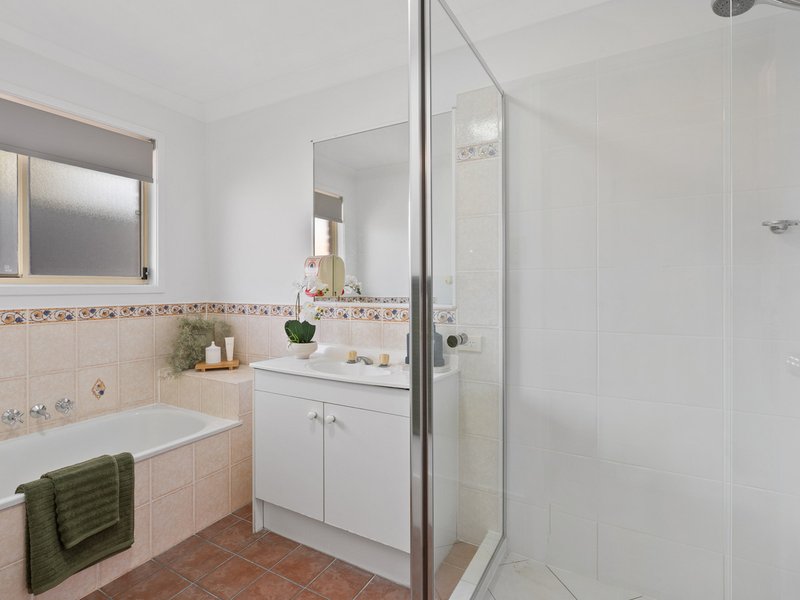 Photo - 74 Barron Road, Birkdale QLD 4159 - Image 19