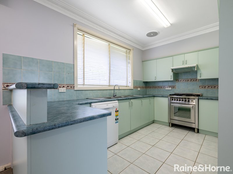 Photo - 74 Boyd Street, Kelso NSW 2795 - Image 3