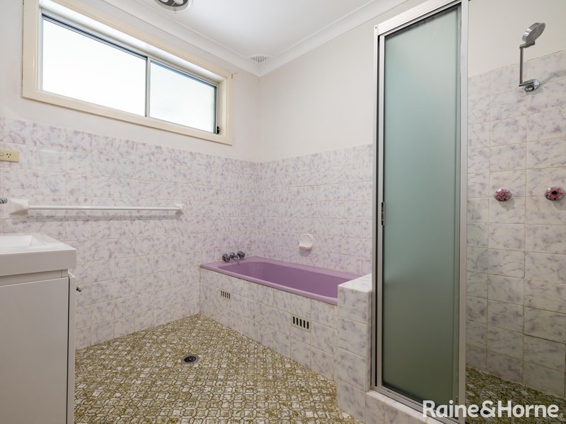 Photo - 74 Boyd Street, Kelso NSW 2795 - Image 9