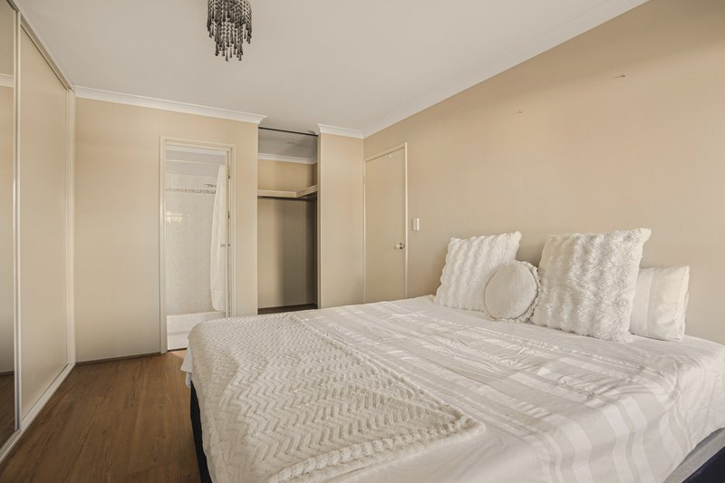Photo - 74 Brixton Crescent, Ellenbrook WA 6069 - Image 11