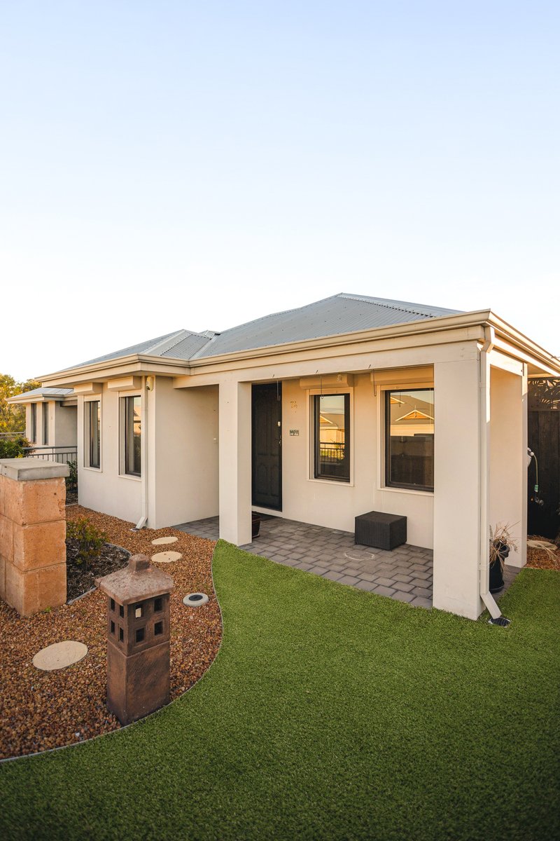 Photo - 74 Brixton Crescent, Ellenbrook WA 6069 - Image 24