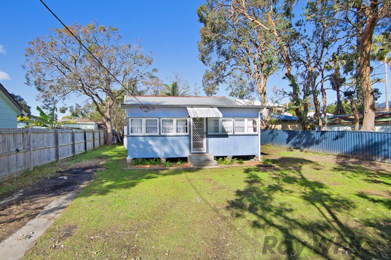 Photo - 74 Buff Point Avenue, Buff Point NSW 2262 - Image 2